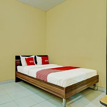 Oyo 91532 Malioboro Guesthouse Yogyakarta Kültér fotó