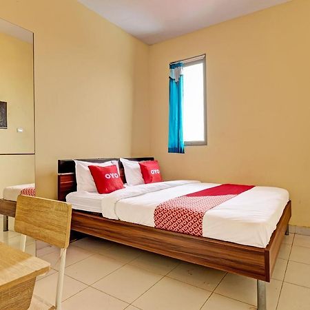 Oyo 91532 Malioboro Guesthouse Yogyakarta Kültér fotó