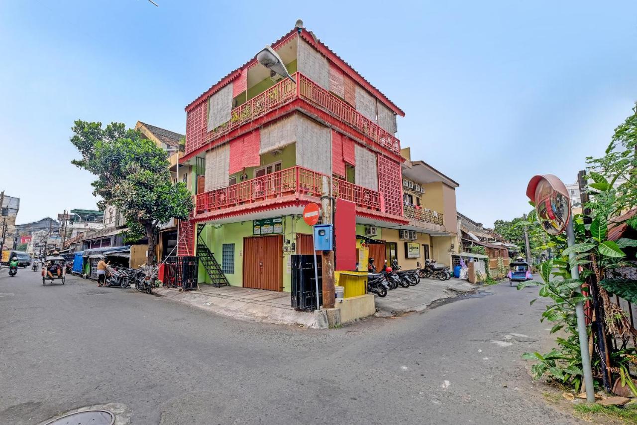 Oyo 91532 Malioboro Guesthouse Yogyakarta Kültér fotó