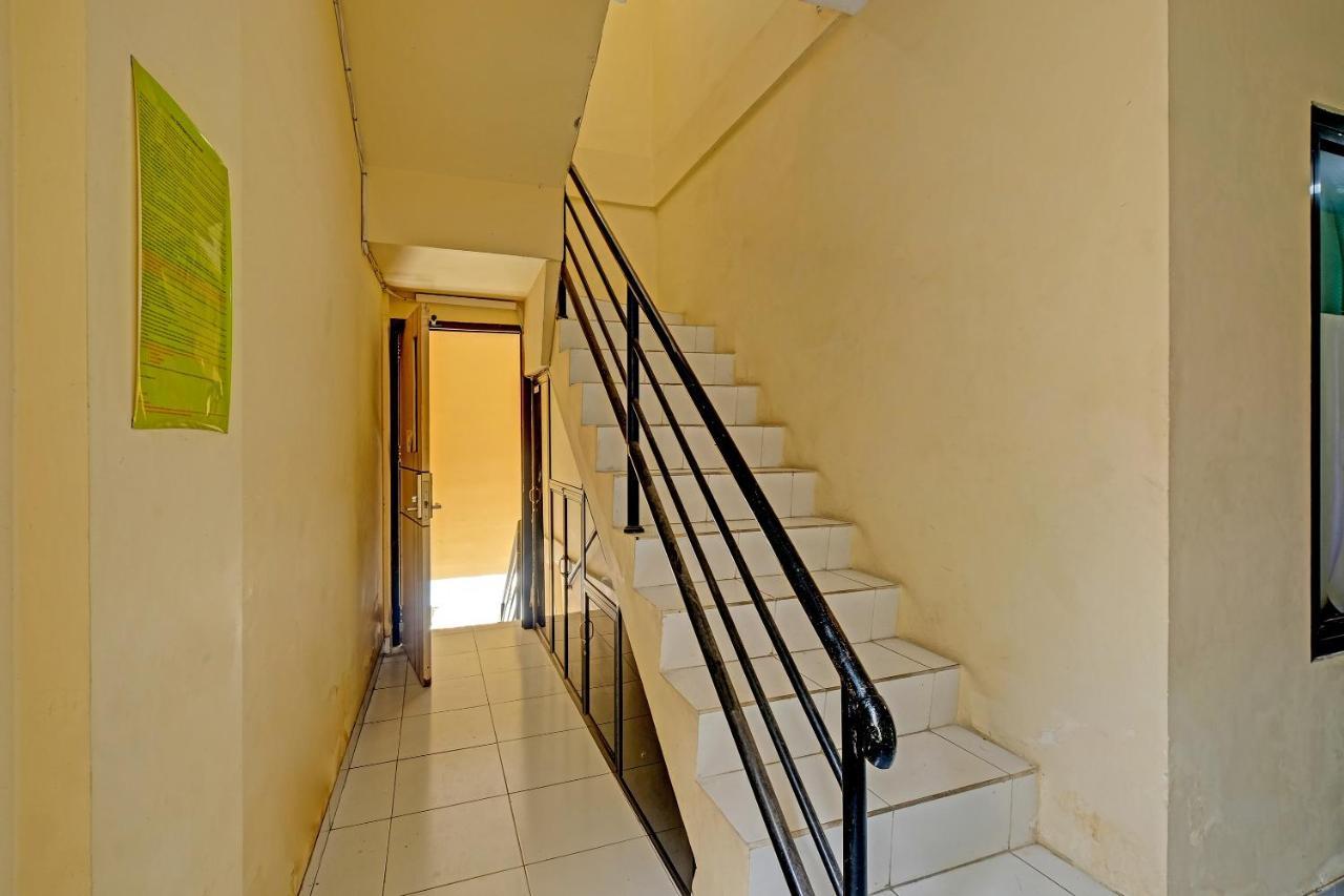 Oyo 91532 Malioboro Guesthouse Yogyakarta Kültér fotó