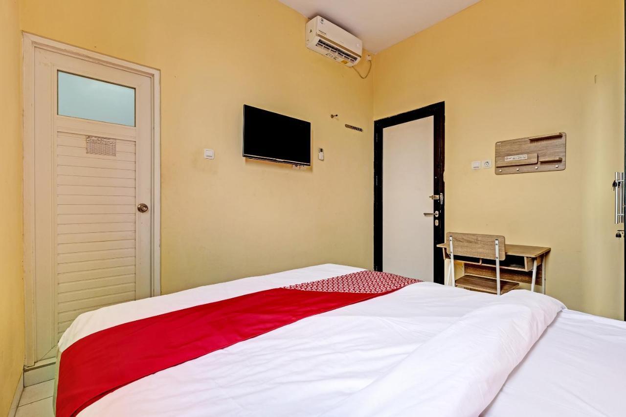 Oyo 91532 Malioboro Guesthouse Yogyakarta Kültér fotó