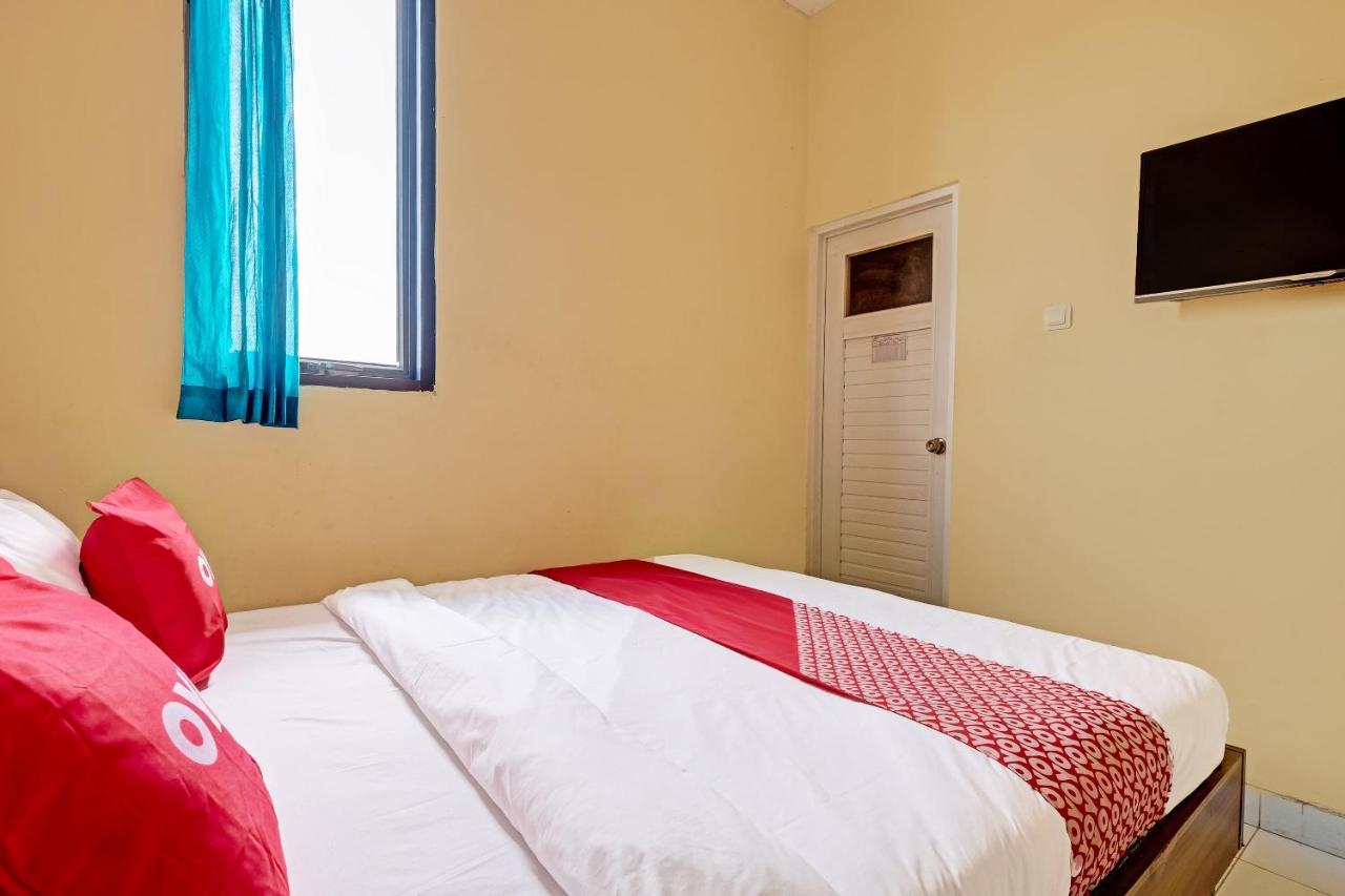 Oyo 91532 Malioboro Guesthouse Yogyakarta Kültér fotó